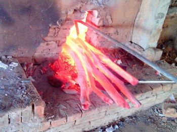 Mastering the Art of Charcoal-Grilled BBQ Ribs: Techniques for the Perfect Rack